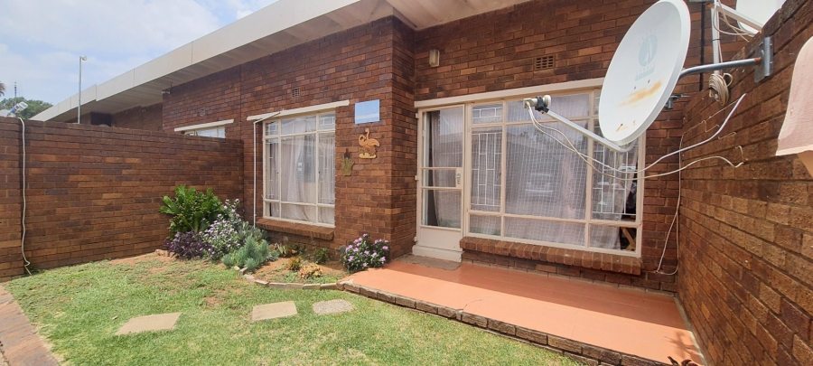 3 Bedroom Property for Sale in La Hoff North West
